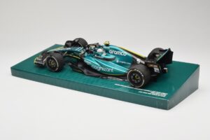 Aston Martin AMR22 #5 S. Vettel Last Race Abu Dhabi GP 2022 Minichamps 1:18 147222205 レジン - 画像 5/7