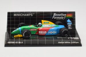 Benetton Ford B188 #19 A. Nannini Race Car 1988 Minichamps 1:43 400890119 メタル