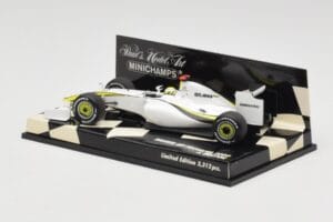 Brawn GP Mercedes BGP001 #22 J. Button Showcar 2009 Minichamps 1:43 400090092 メタル - 画像 3/5