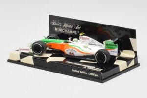 Force India Mercedes VJM02 #21 G. Fisichella Showcar 2009 Minichamps 1:43 400090091 メタル - 画像 3/5