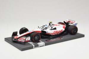 Haas VF-22 #47 M. Schumacher British GP 2022 Minichamps 1:18 117221047 レジン - 画像 2/7