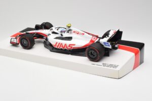 Haas VF-22 #47 M. Schumacher British GP Points 2022 Minichamps 1:18 147221047 メタル - 画像 5/6