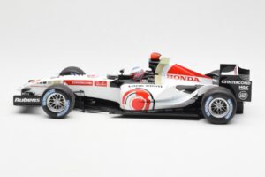 Honda RA106 Honda Racing Team R. Barrichello F1 Showcar 2006 Minichamps 1:18 08MF1-06B-CRB18 メタル - 画像 3/6
