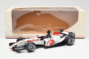 Honda RA106 Honda Racing Team R. Barrichello F1 Showcar 2006 Minichamps 1:18 08MF1-06B-CRB18 メタル - 画像 6/6