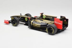 Lotus Renault GP R31 #10 B. Senna F1 2011 Minichamps 1:18 150110079-C1 メタル - 画像 5/7