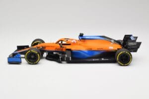 McLaren MCL35M #3 D. Ricciardo Bahrain GP 2021 Minichamps 1:18 530211803 メタル - 画像 3/7