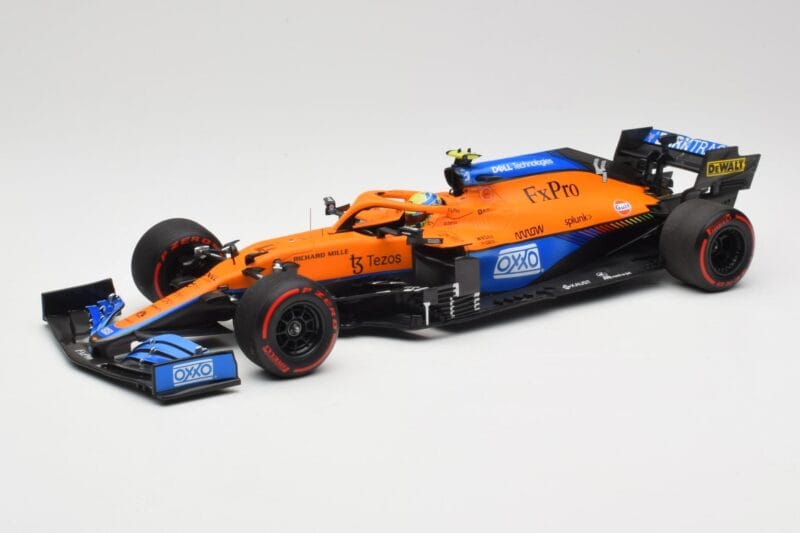 McLaren MCL35M #4 L. Norris Pole Position Russian GP 2021 Minichamps 1:18 530213404 メタル