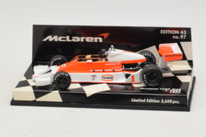 McLaren M26 Ford J. Hunt F1 1977 Minichamps 1:43 530774301 メタル