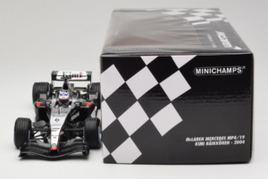 McLaren MP4/19 Mercedes K. Raikkonen F1 2004 Minichamps 1:18 530041806 メタル - 画像 6/7