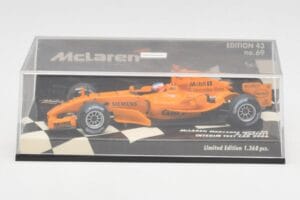 McLaren Mercedes MP4-20 G. Paffett Test Car 2006 Minichamps 1:43 530064395 メタル - 画像 5/5