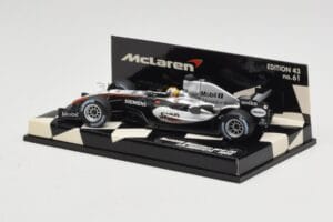 McLaren Mercedes MP4-20 #10 J-P. Montoya Race Car 2005 Minichamps 1:43 530054310 メタル - 画像 3/5