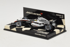 McLaren MP4-20 Mercedes P. de la Rosa F1 2005 Minichamps 1:43 530054315 メタル - 画像 3/5