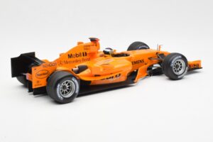 McLaren MP4-20 Mercedes P. de la Rosa Interim Test Car 2006 Minichamps 1:18 530061894 メタル - 画像 2/6