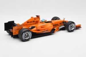 McLaren Mercedes MP4-20 P. de la Rosa F1 Test Car 2006 Minichamps 1:18 PEDRO001 メタル - 画像 2/6