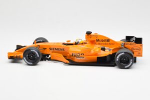 McLaren MP4-21 Mercedes #4 J.P. Montoya Interim Livery 2006 Minichamps 1:18 530061874 メタル - 画像 3/6