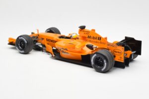McLaren MP4-21 Mercedes #4 J.P. Montoya Interim Livery 2006 Minichamps 1:18 530061874 メタル - 画像 5/6