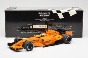 McLaren MP4-21 Mercedes #4 J.P. Montoya Interim Livery 2006 Minichamps 1:18 530061874 メタル - 画像 6/6