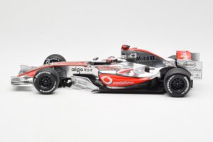 McLaren MP4-21 Mercedes #4 J-P. Montoya Showcar 2006 Minichamps 1:18 MONTOYA002 メタル - 画像 3/6