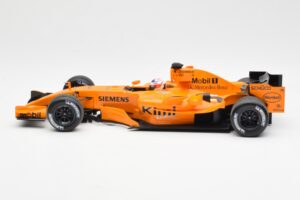 McLaren MP4-21 Mercedes #3 K. Raikkonen Interim Livery 2006 Minichamps 1:18 530061873 メタル - 画像 3/6