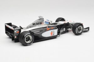 McLaren MP4/13 #8 M. Hakkinen F1 World Champion 1998 Minichamps 1:18 18690008 メタル - 画像 2/7