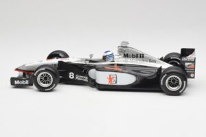 McLaren MP4/13 #8 M. Hakkinen F1 World Champion 1998 Minichamps 1:18 18690008 メタル - 画像 3/7