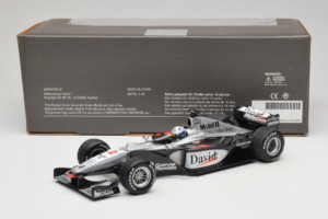 McLaren MP4-15 #2 D. Coulthard F1 2000 Minichamps 1:18 B66962118 メタル - 画像 6/6