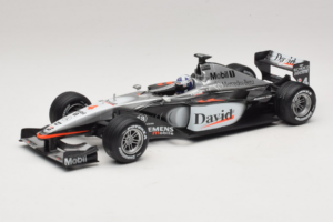 McLaren MP4-16 Mercedes #3 D. Coulthard F1 2001 Hot Wheels 1:18 50199 メタル