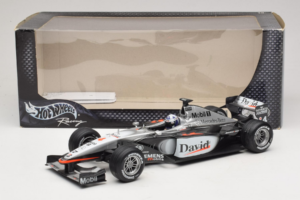 McLaren MP4-16 Mercedes #3 D. Coulthard F1 2001 Hot Wheels 1:18 50199 メタル - 画像 6/6