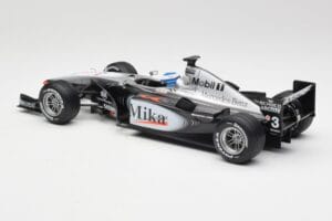 McLaren MP4-16 #4 M. Häkkinen F1 2001 Hot Wheels 1:18 50198 メタル - 画像 5/6