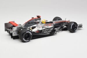 McLaren MP4-21 L. Hamilton Silverstone Test 2006 Minichamps 1:18 530061884 メタル - 画像 2/6