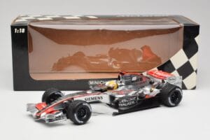 McLaren MP4-21 L. Hamilton Silverstone Test 2006 Minichamps 1:18 530061884 メタル - 画像 6/6