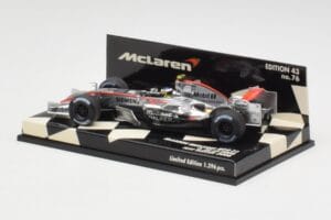 McLaren MP4-21 P. de la Rosa Test 2006 Minichamps 1:43 530064343 メタル - 画像 2/5
