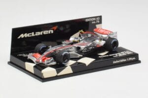 McLaren MP4-21 P. de la Rosa Test 2006 Minichamps 1:43 530064343 メタル - 画像 3/5