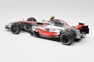 McLaren MP4-22 #2 L. Hamilton Canadian GP Winner 2007 Minichamps 1:18 530071822 メタル - 画像 5/6
