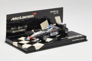 McLaren MP4/98T 2-Seater M. Hakkinen / E. Hakkinen F1 2000 Minichamps 1:43 530984378 メタル - 画像 2/4