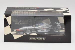 McLaren MP4/98T 2-Seater M. Hakkinen / E. Hakkinen F1 2000 Minichamps 1:43 530984378 メタル - 画像 4/4