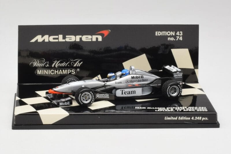 McLaren MP4/98T 2-Seater M. Hakkinen / E. Hakkinen F1 2000 Minichamps 1:43 530984378 メタル
