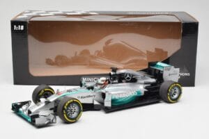 Mercedes AMG Petronas W05 #44 L. Hamilton F1 World Champion 2014 Minichamps 1:18 186140044 メタル - 画像 7/7