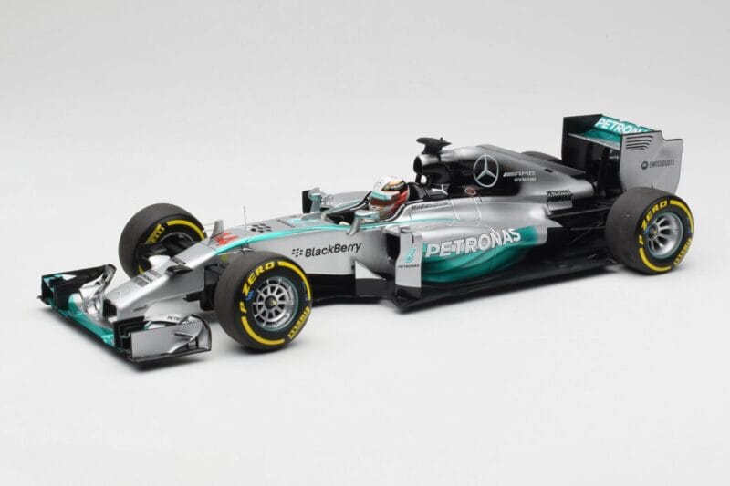 Mercedes AMG Petronas W05 #44 L. Hamilton F1 World Champion 2014 Minichamps 1:18 186140044 メタル
