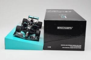 Mercedes AMG Petronas W11 #44 L. Hamilton Winner British GP 2020 Minichamps 1:18 113200444 メタル - 画像 6/7