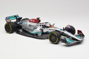 Mercedes AMG W13 E Performance Petronas #63 G. Russell Miami GP 2022 Minichamps 1:18 110220563 メタル - 画像 4/7