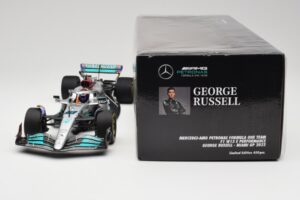 Mercedes AMG W13 E Performance Petronas #63 G. Russell Miami GP 2022 Minichamps 1:18 110220563 メタル - 画像 6/7