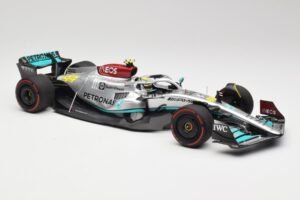 Mercedes AMG W13 E Performance Petronas #44 L. Hamilton Spanish GP 2022 Minichamps 1:18 110220044 メタル - 画像 4/7