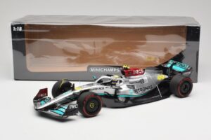Mercedes AMG W13 E Performance Petronas #44 L. Hamilton Spanish GP 2022 Minichamps 1:18 110220044 メタル - 画像 7/7