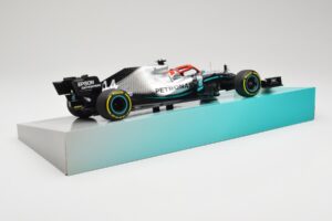 Mercedes AMG Petronas W10 EQ Power+ #44 L. Hamilton Monaco GP Winner 2019 Minichamps 1:18 113906644 レジン - 画像 3/7