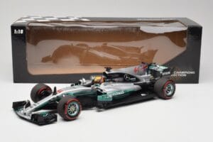Mercedes AMG W08 EQ Power+ Petronas #44 L. Hamilton F1 World Champion 2017 Minichamps 1:18 186170044 レジン - 画像 7/7