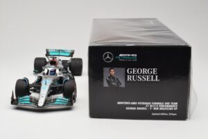 Mercedes AMG W13 E Performance Petronas #63 G. Russell Brazilian GP 1st Win 2022 Minichamps 1:18 110222163 レジン - 画像 6/7