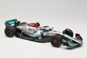 Mercedes AMG W13 E Performance Petronas #44 L. Hamilton Brazilian GP 2022 Minichamps 1:18 110222144 レジン - 画像 4/7