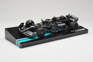 Mercedes AMG W14 E Performance Petronas #44 L. Hamilton Australian GP 2023 Minichamps 1:18 113230144 レジン - 画像 2/7