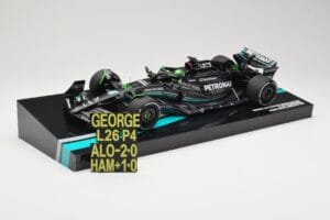 Mercedes AMG W14 E Performance Petronas #63 G. Russell Bahrain GP 2023 Minichamps 1:18 113230163 レジン - 画像 2/7